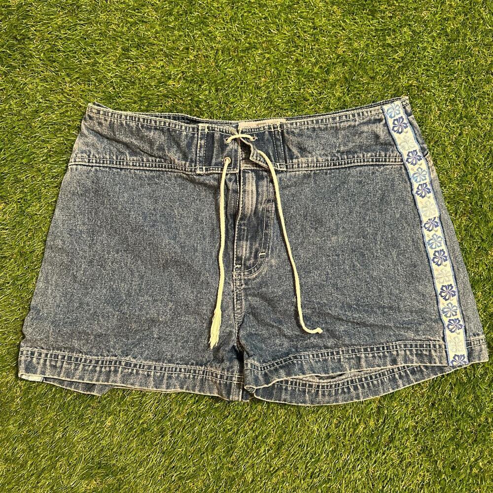 Unionbay Vintage Washed Denim, Floral Trim Shorts
